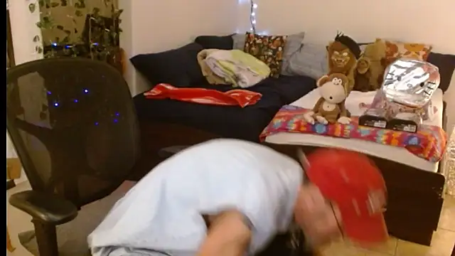 mycock2474u online show from February 20, 2025, 10:59 am