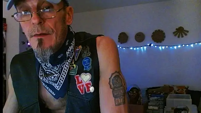 mycock2474u online show from March 1, 2025, 7:41 am