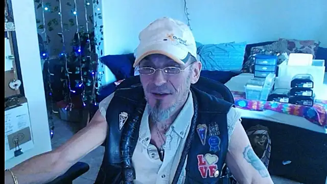 mycock2474u online show from March 6, 2025, 3:13 pm