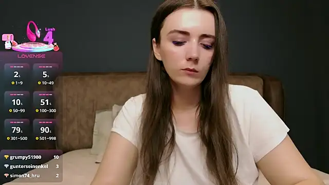 Snapshot of IamMolly chatting on April 18, 2026, 7:07 pm IamMolly online show from April 18, 2026, 7:07 pm