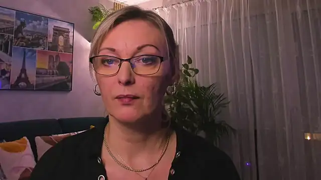 vanessa chat online show from February 10, 2025, 6:03 pm