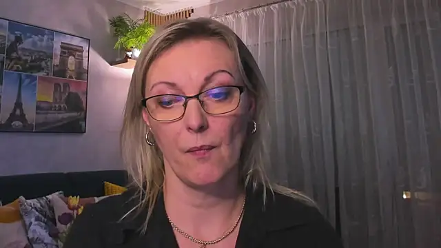 vanessa chat online show from February 16, 2025, 6:10 pm