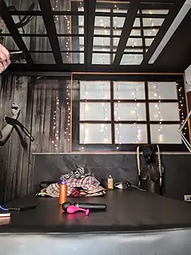 DarkDea online show from March 1, 2026, 1:13 pm