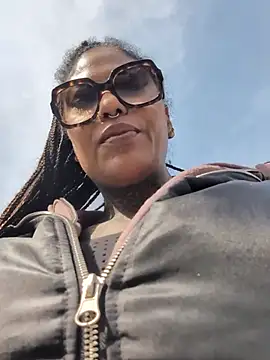 DarkDea online show from March 3, 2026, 12:11 pm