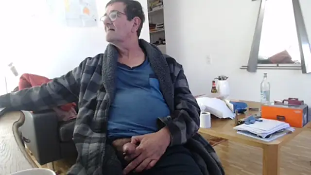 silvio-aus-luzern-CH online show from March 13, 2026, 7:59 am