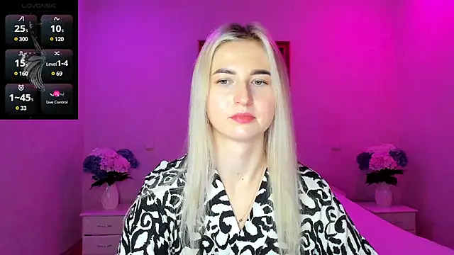 AnnaCarrera online show from December 9, 2024, 9:05 pm