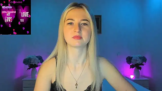 AnnaCarrera online show from February 18, 2025, 5:31 pm