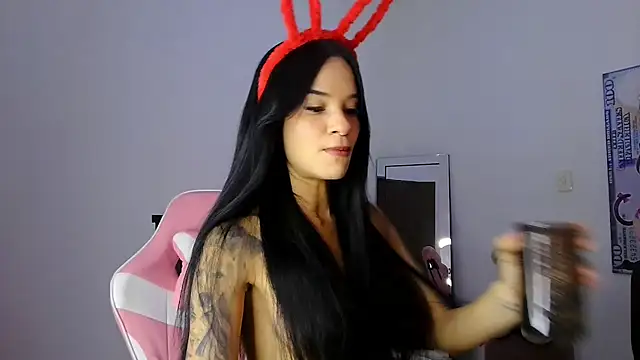 Snapshot of secretgreisy_ chatting on July 19, 2026, 11:41 pm secretgreisy online show from July 19, 2026, 11:41 pm