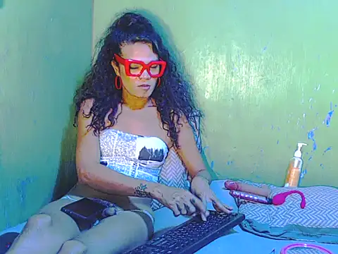 Paula Jordan online show from April 16, 2026, 9:50 pm