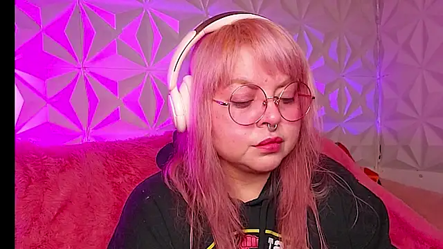 Satyn doll online show from January 11, 2026, 10:15 pm