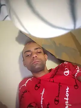 Snapshot of Slimtaylor chatting on January 13, 2026, 11:15 am Slimtaylor online show from January 13, 2026, 11:15 am