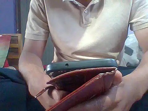 Snapshot of indianguy21 chatting on February 2, 2026, 12:37 pm indianguy21 online show from February 2, 2026, 12:37 pm