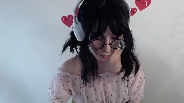  Hanna Moon  online show from March 12, 2026, 1:50 pm