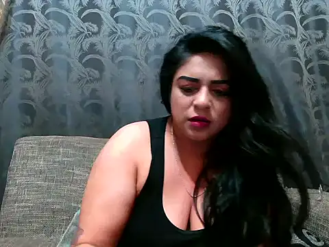 indianishkq7 online show from December 22, 2024, 4:06 pm