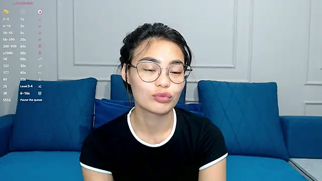 kwana colada online show from October 15, 2025, 5:13 pm