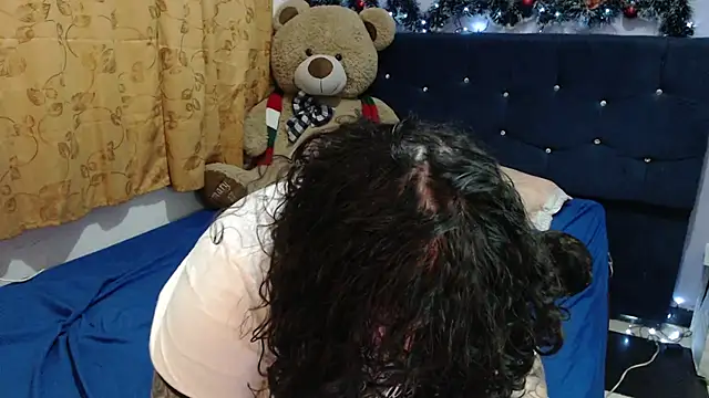 Snapshot of ANGELIQUE_KLANE chatting on January 9, 2026, 5:10 am ANGELIQUE KLANE online show from January 9, 2026, 5:10 am