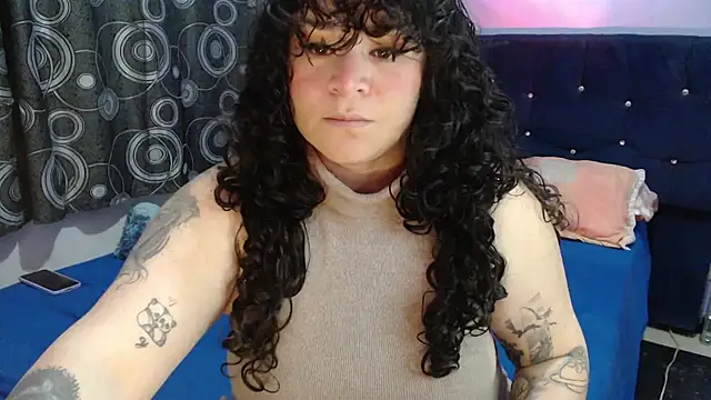 Snapshot of ANGELIQUE_KLANE chatting on February 14, 2026, 5:37 am ANGELIQUE KLANE online show from February 14, 2026, 5:37 am