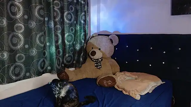 Snapshot of ANGELIQUE_KLANE chatting on March 9, 2026, 3:49 pm ANGELIQUE KLANE online show from March 9, 2026, 3:49 pm