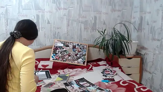 GinaQSoul online show from December 19, 2024, 2:46 pm