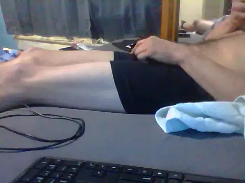 Snapshot of Bwc4u2Ride chatting on April 8, 2026, 8:25 am Bwc4u2Ride online show from April 8, 2026, 8:25 am