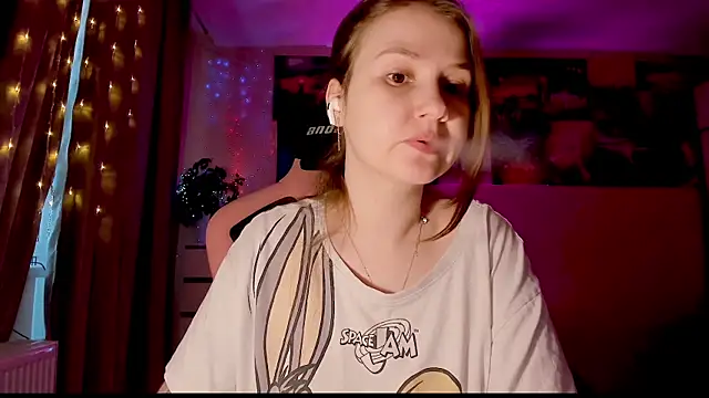 Snapshot of GoodWitch_ chatting on January 30, 2025, 8:01 am GoodWitch  online show from January 30, 2025, 8:01 am