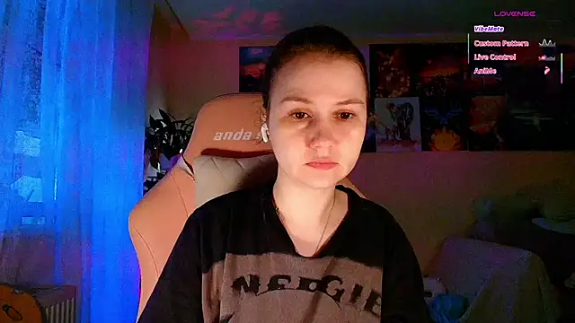 GoodWitch  online show from March 13, 2026, 6:42 am