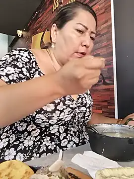 Snapshot of Brenda_Berck_ chatting on June 11, 2026, 2:59 pm Brenda Berck online show from June 11, 2026, 2:59 pm