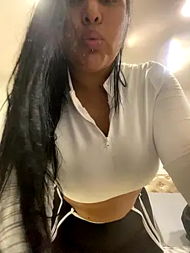 Fancyxlove online show from December 2, 2025, 12:54 pm