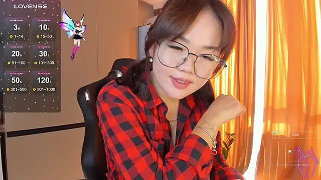 azure moon2 online show from October 6, 2025, 9:40 am