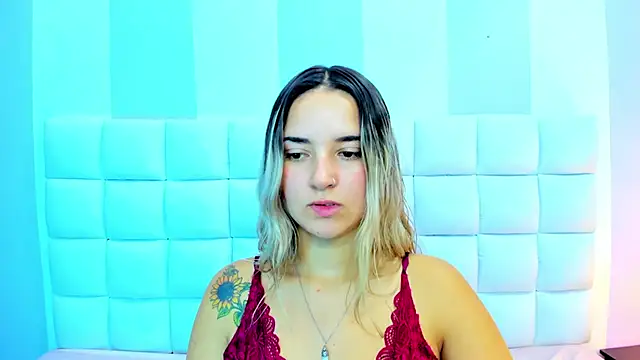 teresasroom  online show from February 13, 2025, 3:35 pm