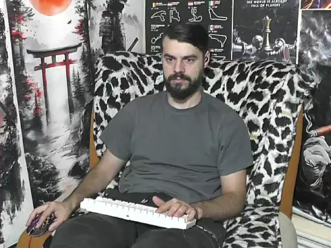 00george online show from December 3, 2025, 4:42 am