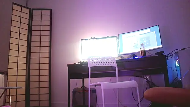 Snapshot of Mikela_Alexa chatting on November 20, 2025, 4:01 am Mikela Alexa online show from November 20, 2025, 4:01 am