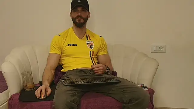 MauroTwin online show from March 4, 2026, 6:36 pm