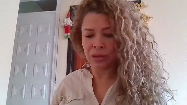 dalilasquirt1 online show from December 26, 2024, 3:20 pm