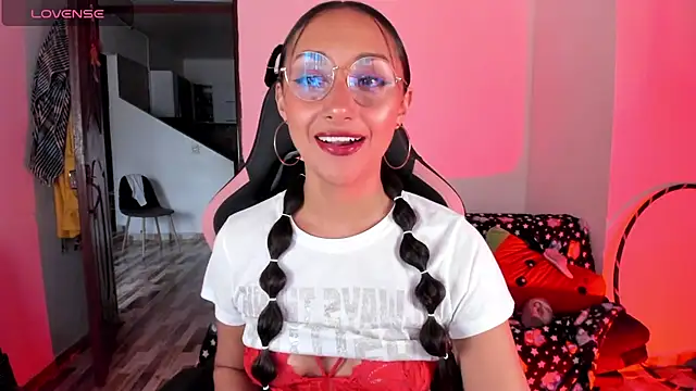 adrena 10 online show from February 15, 2026, 9:44 pm