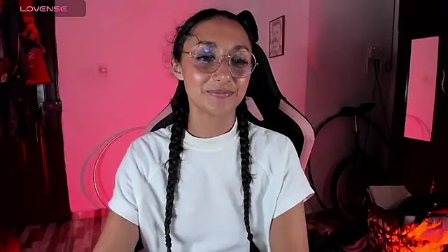 adrena 10 online show from March 26, 2026, 11:43 pm