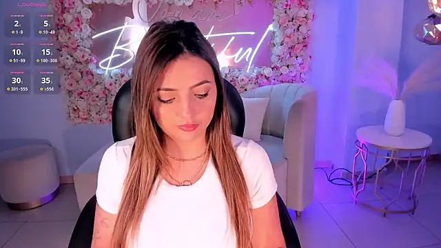 AmyWood online show from January 11, 2025, 5:10 am