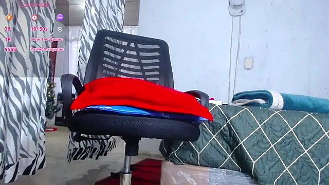 kilian xx online show from December 14, 2025, 11:15 am