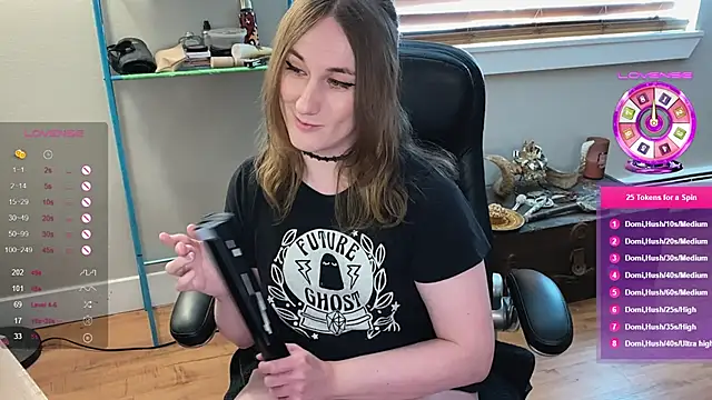 Snapshot of luluvaladon chatting on February 28, 2025, 8:50 pm luluvaladon online show from February 28, 2025, 8:50 pm