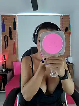 Snapshot of YOURSDEBORA chatting on February 23, 2025, 8:55 pm YOURSDEBORA online show from February 23, 2025, 8:55 pm