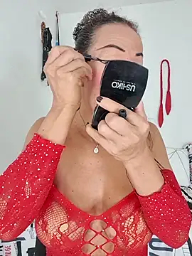 YOURSDEBORA online show from March 26, 2026, 9:31 pm