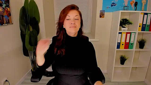 AnaMills online show from November 11, 2025, 10:15 am