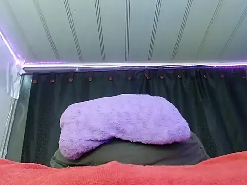 liseth 01hot online show from April 8, 2026, 10:48 am