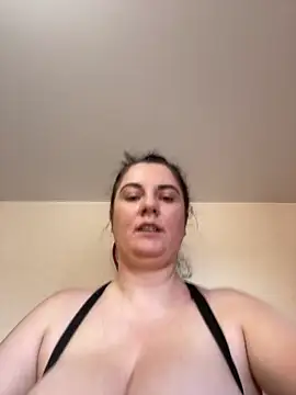 alisiaparril online show from March 20, 2025, 12:53 pm