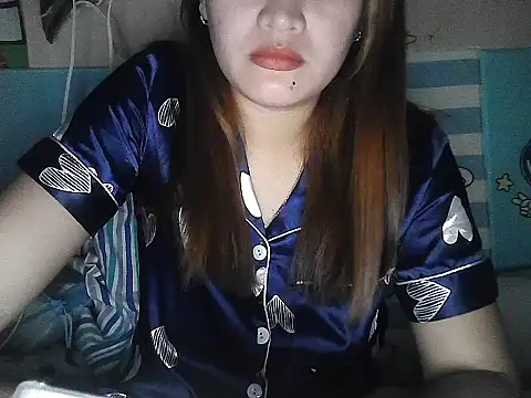 leamorena online show from October 5, 2025, 3:43 pm