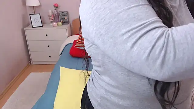 LeveMe2Nightt online show from March 3, 2026, 1:06 pm