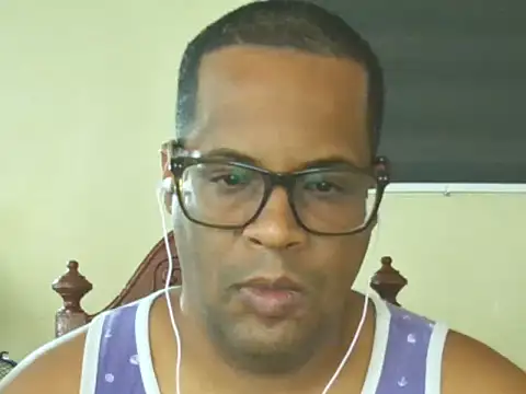 thesugar32 online show from April 16, 2026, 12:17 pm