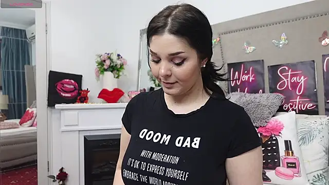 LexyRene online show from March 18, 2026, 11:35 am