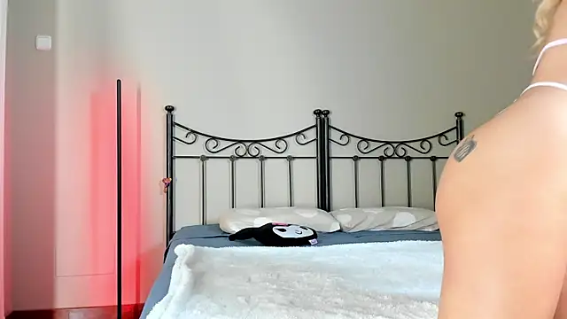 mazekyn online show from February 22, 2025, 5:13 pm