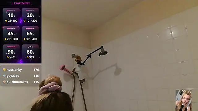 Blondiewithanass online show from October 21, 2025, 12:22 am